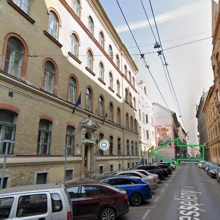 Lovely Apartment Close To Synagogue And Szimpla Garden Budapest Exteriör bild